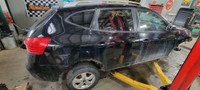 PARTING OUT NISSAN ROGUE