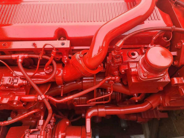 New Cummins X15 Performance Series Motor Surplus Motor Engine Complete in Engine & Engine Parts - Image 4