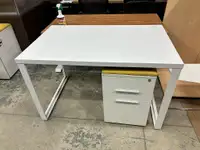 Knoll Desk with Pedestal-Excellent Condition-Call us now!
