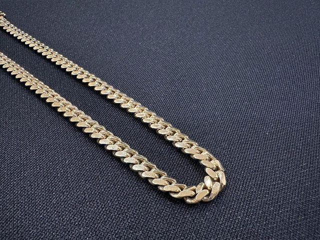 #469 - 24” Solid, 10k Cuban Link, 61 Grams, 6mm, NEW in Jewellery & Watches - Image 2