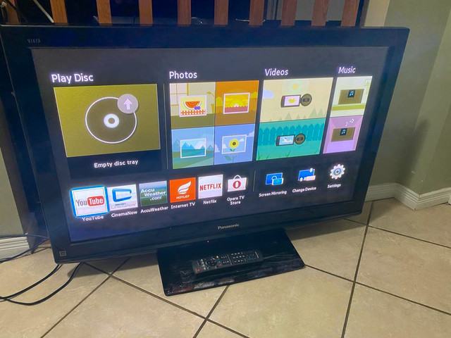 Used 42”  Panasonic  TC-42S1  TV with HDMI(1080p)  for Sale, Can Deliver in TVs in Norfolk County