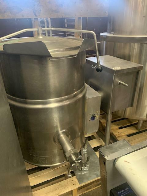 Steam kettle,  Groen 40 gallon $4,500 *90 day warranty in Industrial Kitchen Supplies in Ontario - Image 4