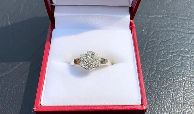 #U49 #U49 - .65 Carat, 14K White Gold, Custom Made Diamond Cluster Ring, Size 6 1/4 in Jewellery & Watches - Image 2