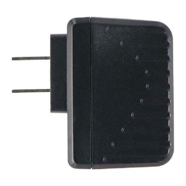 Universal Adapter - For TV Boxes, Led Strip, Router, etc. - 5V - 2A -  5.5mm x 2.5mm Round Connector Replacement Power A in General Electronics in Québec - Image 2