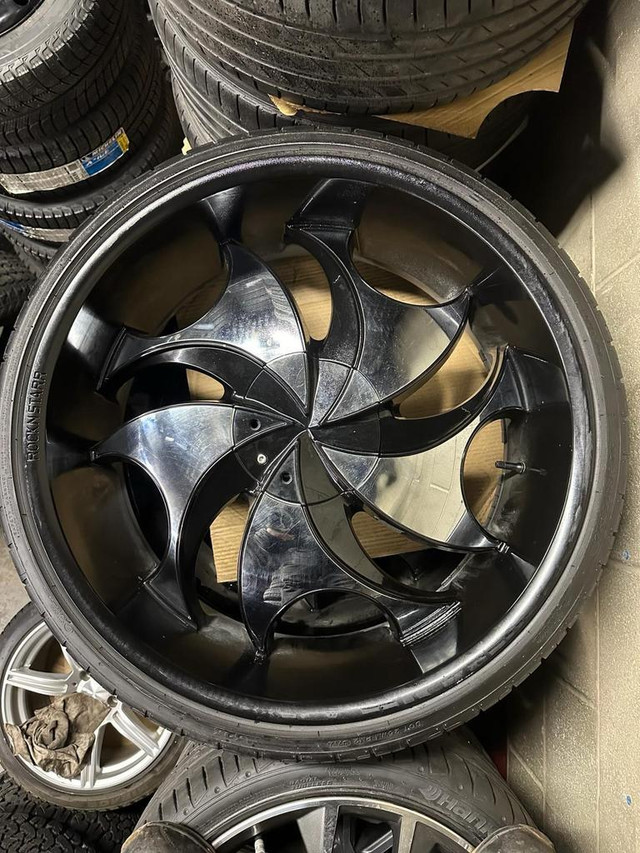 FOUR LIKE NEW 24 INCH STARR 561 WHEELS 5X114.3 5X115 5X120 WITH TIRES in Tires & Rims in Toronto (GTA)