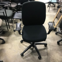 Teknion Amicus Ergonomic Chair in Excellent Condition-Call us now!