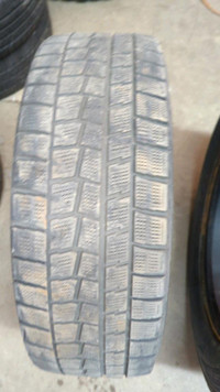4 pneus d'hiver P215/60R16 99T Dunlop Winter Maxx 36.0% d'usure, mesure 7-8-7-8/32