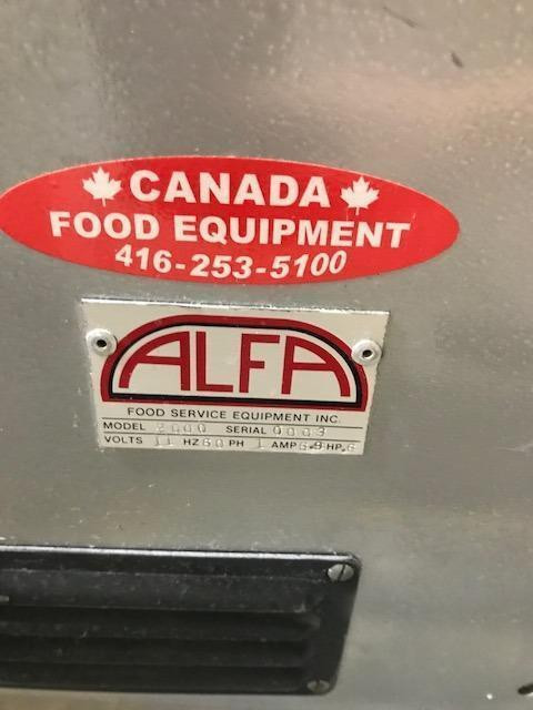 slicer  ALFA model # 2000, in Excellent Condition in Other Business & Industrial in City of Toronto - Image 3