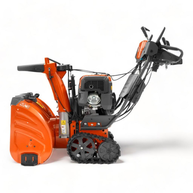 HOC HUSQVARNA ST430T 30 INCH PROFESSIONAL SNOW BLOWER + FREE SHIPPING in Power Tools - Image 3
