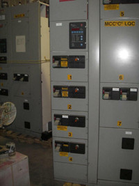 400 AMP Cutler Hammer MCC with Electronic CT Display and 225 Amp 120/208V Distribtuion