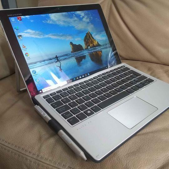 HP Elite x2 1012 G2 Keyboard with Pen - 12.3 Touchscreen, Intel core i5 CPU, 8Gb Ram, 256Gb SSD $695 only in Laptops in Toronto (GTA)