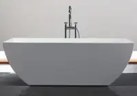 67 or 59 In FreeStanding w Centre Drain Reinforced Acrylic Composite Bathtub - Pop-Up Drain Incl – Chrome Finish