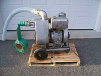 Pompe à eau Monarch 773-GA avec moteur Wisconsin AENLD --- Monarch model 773-GA water pump with Wisconsin AENLD motor