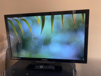 Used 32 Philips  32PFL4508 LED TV  with HDMI for Sale, Can Deliver