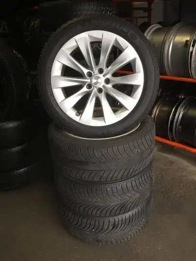 20 OEM TESLA X STAGGERED USED WINTER PACKAGE 265/45R20 275/45R20 MICHELIN LATITUDE ALPIN OEM RIMS FRONT GONE REAR 90%