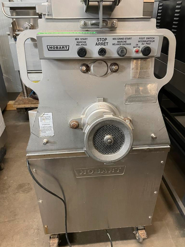 Hobart MG1532 meat mixer / grinder in Industrial Kitchen Supplies in Toronto (GTA)