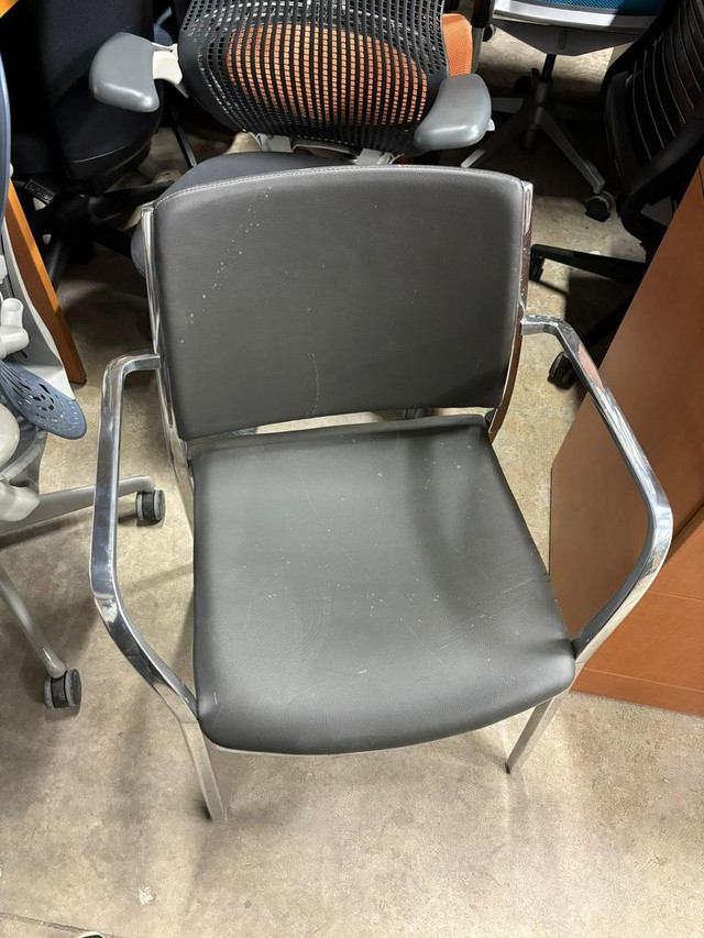Krug Akaba Chair in Excellent Condition-Call us now! in Chairs & Recliners in Toronto (GTA)