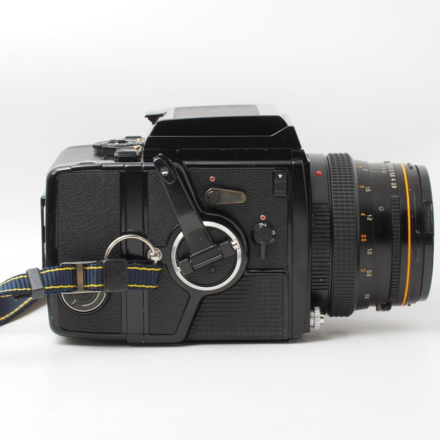 Zenza Bronica SQ-A with lens, sekonic flash mate, viewfinder and more (ID -C-822 DC) in Cameras & Camcorders - Image 3