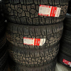 LT 35x12.50R20 Set of 4 SURETRAC WIDE CLIMBER NEW ALL WEATHER Tires Canada Preview