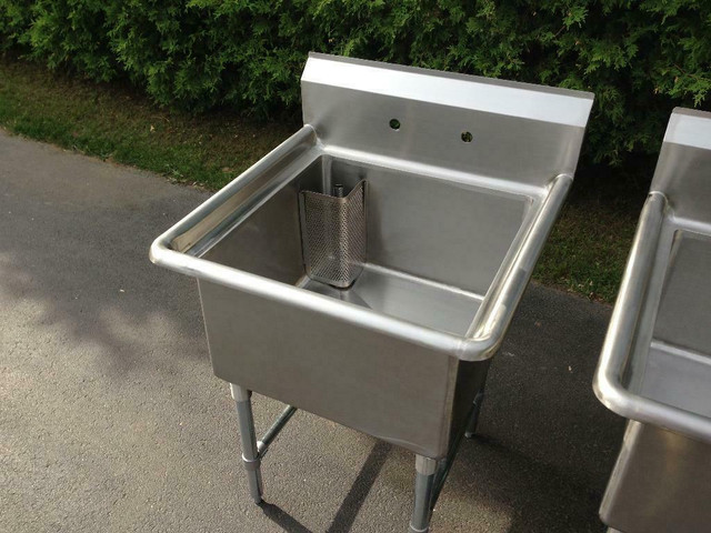 Evier SIMPLE commercial sur pied en acier inoxidable 24 x 24 STAINLESS SINK CUVE in Other Business & Industrial in Laval / North Shore - Image 3