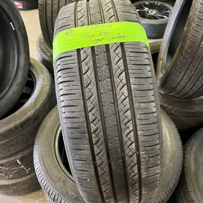 235 55 19 4 Toyo Used A/S Tires With 85% Tread Left