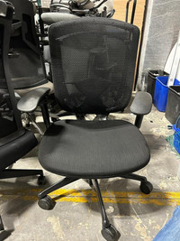 Teknion Contessa Task Chair in Good Condition-Call us now!