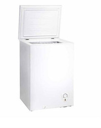 Hisense 3.4 Cu. Ft. White Chest Freezer with Power Failure Safety