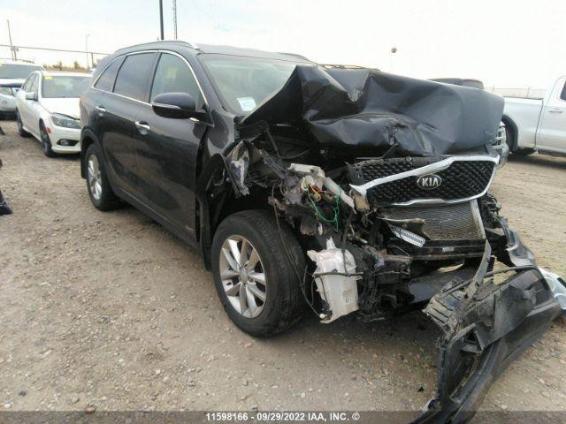 For Parts: Kia Sorento 2017 L 2.4 4wd Engine Transmission Door & More in Auto Body Parts - Image 4