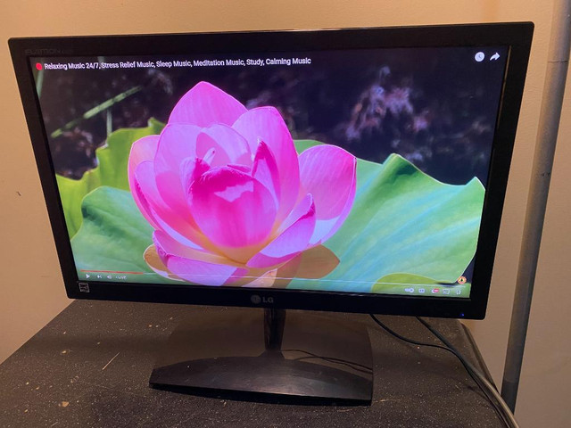 Used 22” LG E2251VR_BN LED Monitor with HDMI(1080), Can deliver in Monitors in Hamilton