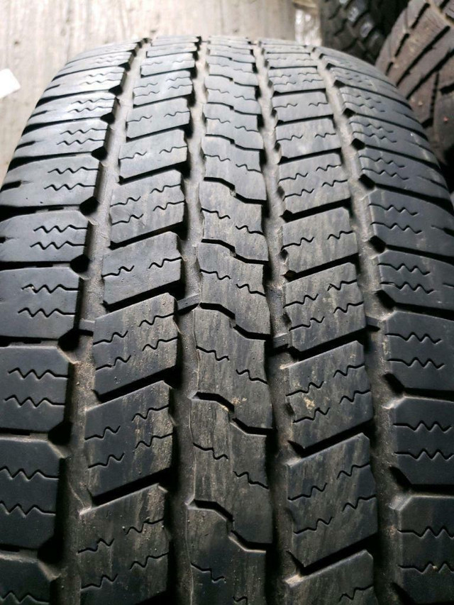 4 pneus d'été 265/65/17 110S Goodyear Wrangler SR-A 61.0% d'usure, mesure 4-5-6-5/32 in Tires & Rims in Québec City - Image 2
