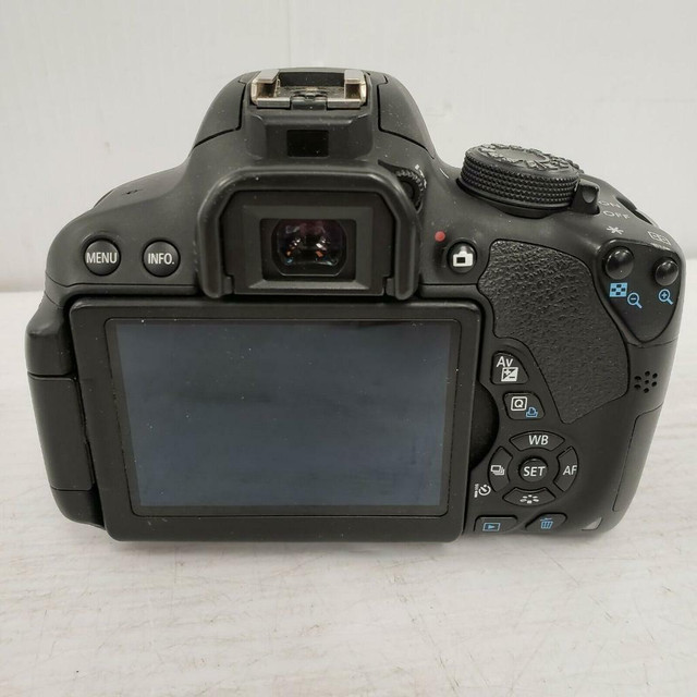 (25226-3) Canon DSLR Rebel T5i Camera in Cameras & Camcorders in Alberta - Image 3
