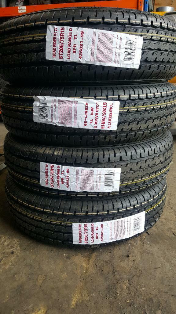 205/75/15 ST 4 pneus de remorque NEUF in Tires & Rims in Greater Montréal