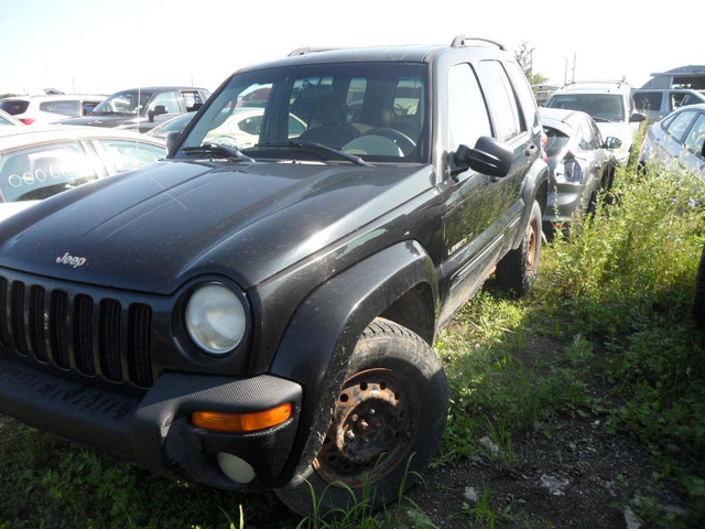 2003 JEEP LIBERTY 4X4 3.7L AUTOMATIC # POUR PIECES# FOR PARTS# PART OUT in Auto Body Parts in Québec - Image 2