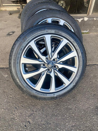 SET OF FOUR USED LIKE NEW 18 INCH OEM LINCOLN WHEELS 5X108 !!