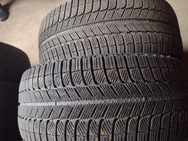 2 pneus d hiver 245/45r18 Michelin en bon état in Tires & Rims in Lévis - Image 3