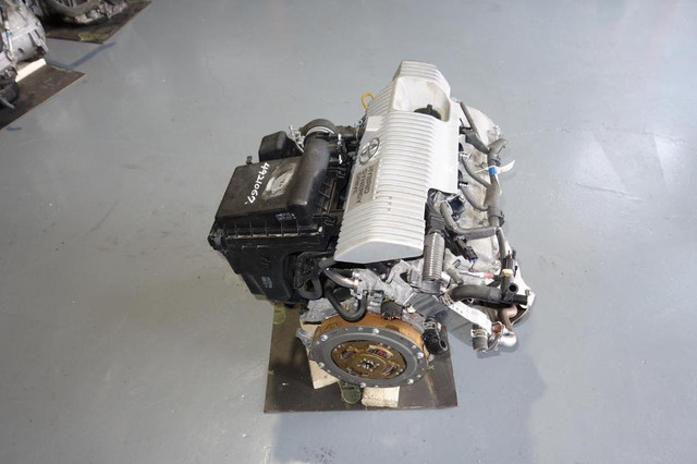 JDM Toyota Prius 1.8L Hybrid Engine Motor ONLY 2ZR 2ZR-FXE 2ZR FXE 2010-2015 in Engine & Engine Parts in West Island - Image 2