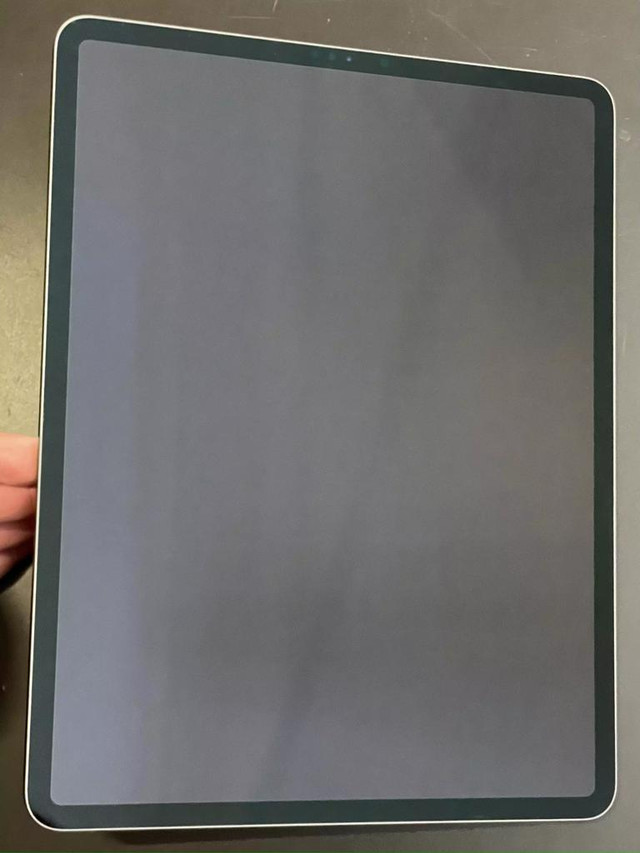 iPad Pro 4 - 12.9 128 GB Unlocked -- Let our customer service amaze you in iPads & Tablets in Ottawa - Image 3