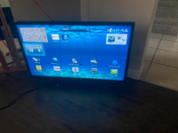 Used 32 Samsung Smart  TV  UN32EH5300F with HDMI for Sale
