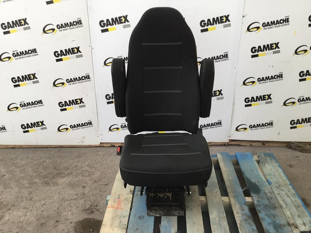 (SEATS / SIEGE)  INTERNATIONAL 9900 -Stock Number: H-7079 in Auto Body Parts in British Columbia