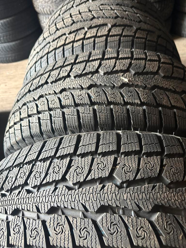 4 pneus d hiver 265/55r19 toyo ( équivalent au 255/60r19) in Tires & Rims in Lévis - Image 2
