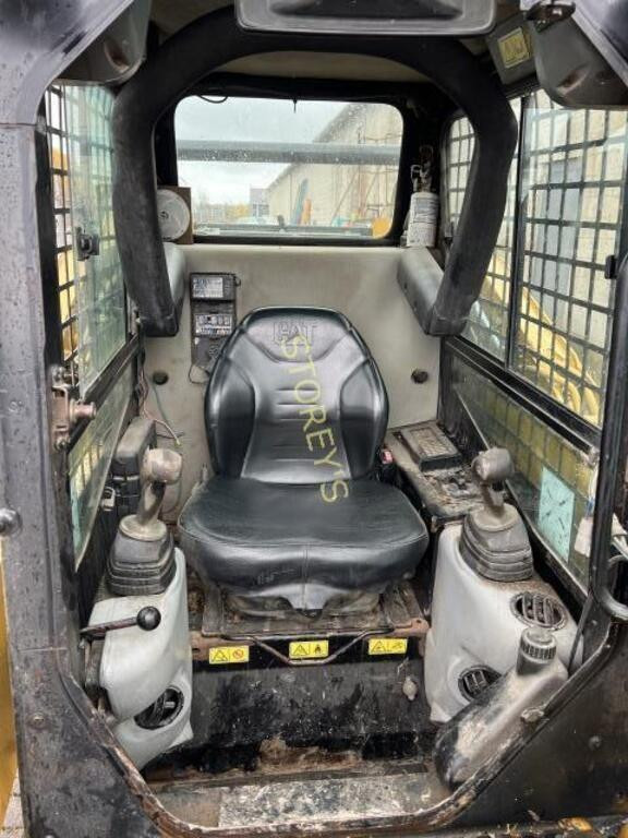 2011 CAT 257B Compact Loader in Heavy Equipment Parts & Accessories in Ontario - Image 2