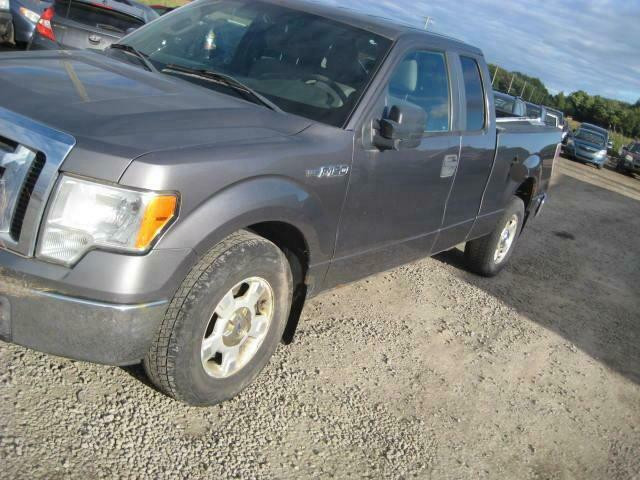 2009-2010 Ford F-150 5.4L 4X4 Automatic pour piece#part out#for parts in Auto Body Parts in Québec