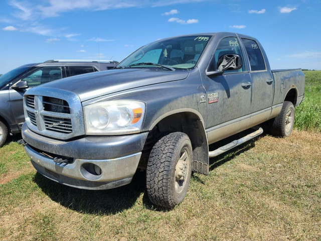 WRECKING / PARTING OUT: 2008 Dodge Ram 2500 Diesel 4x4 Parts in Other Parts & Accessories - Image 2