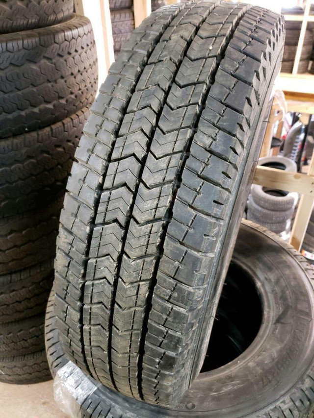 4 pneus d'été LT235/80/17 120/117R Michelin Primacy XC 15.5% d'usure, mesure 11-11-11-11/32 in Tires & Rims in Québec City