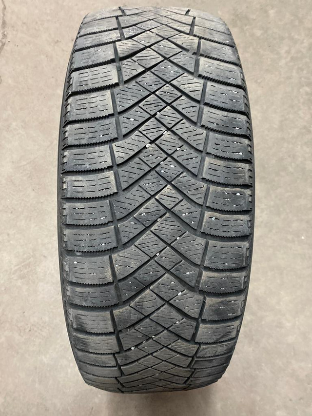 2 pneus dhiver P215/60R16 99H Pirelli Winter Ice Zero FR 36.5% dusure, mesure 8-6/32 in Tires & Rims in Québec City - Image 2
