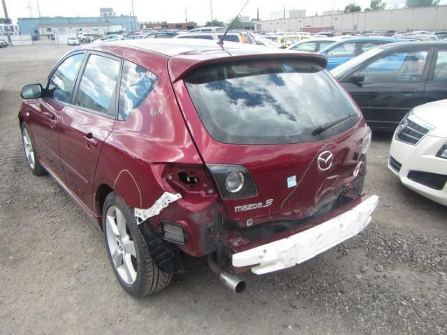 MAZDA 3 (2004/2009 MAZDA 3  FOR PARTS PARTS PARTS ONLY) in Auto Body Parts - Image 2