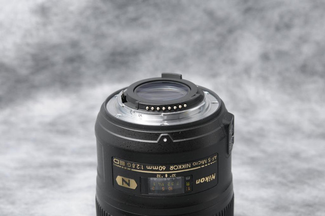 AF-S Micro NIKKOR 60mm F2.8G ED + Lens Bag Nikon Lens (ID: 1658) in Cameras & Camcorders - Image 4
