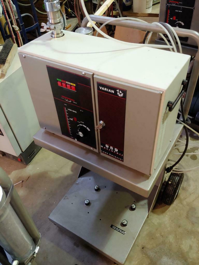 2 x Varian 959 Mass Spectrometer Leak Detectors in Other Business & Industrial - Image 3