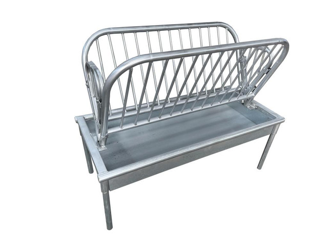 NEW 4 FT HEAVY DUTY GALVANIZED PASTURE ANIMAL FEEDER 121339 in Other in Alberta
