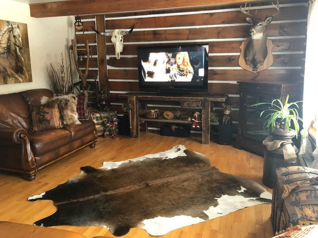 Cowhide rug real, natural, genuine, large cow skin rugs free shipping cow hyde in Rugs, Carpets & Runners in Ontario - Image 2